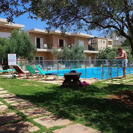 Elea Apart-hotel 2*