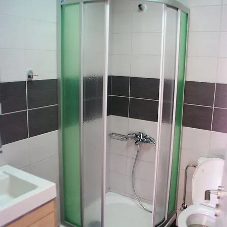 Elea Aparthotel 2*
