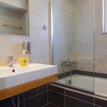 Aparthotel Elea 2*