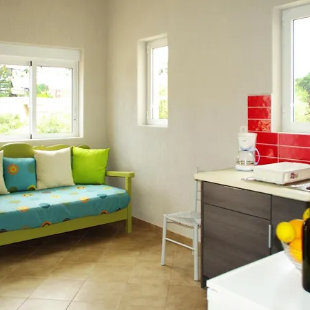 Elea Aparthotel 2*