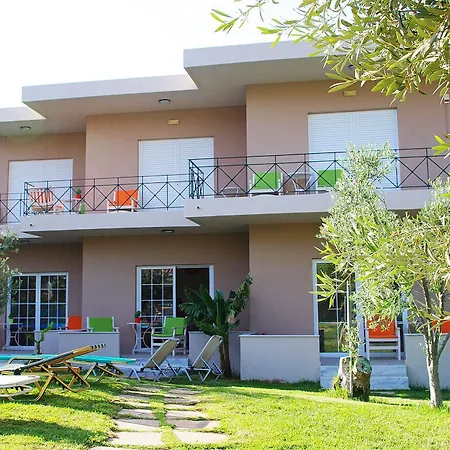 Aparthotel Elea 2*